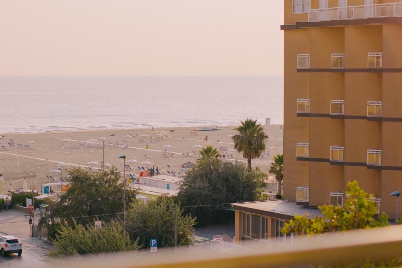Hotel Beverly 리미니 외부 사진