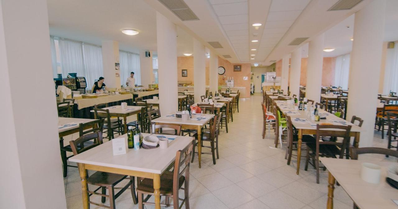 Hotel Beverly 리미니 외부 사진