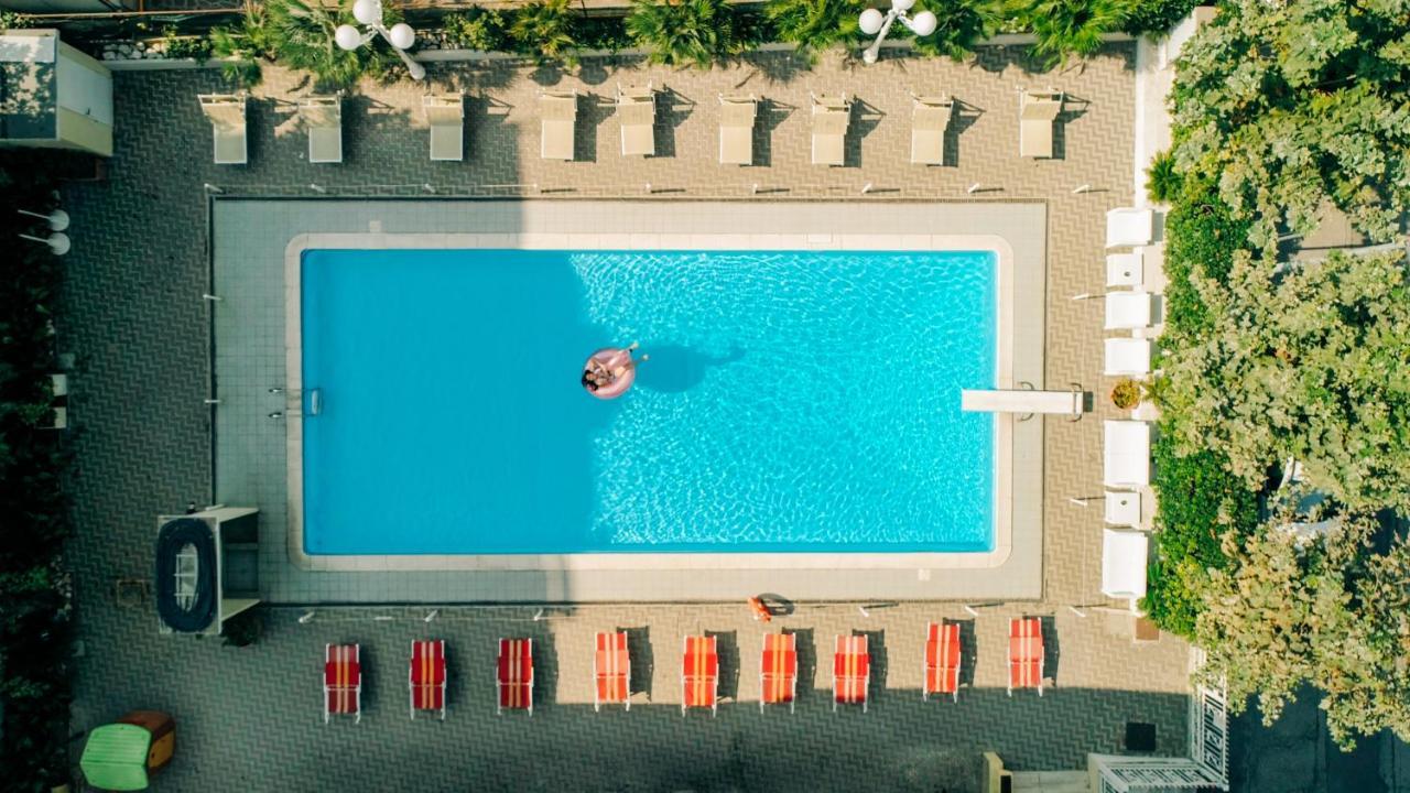 Hotel Beverly 리미니 외부 사진
