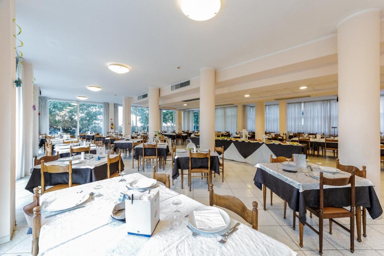 Hotel Beverly 리미니 외부 사진