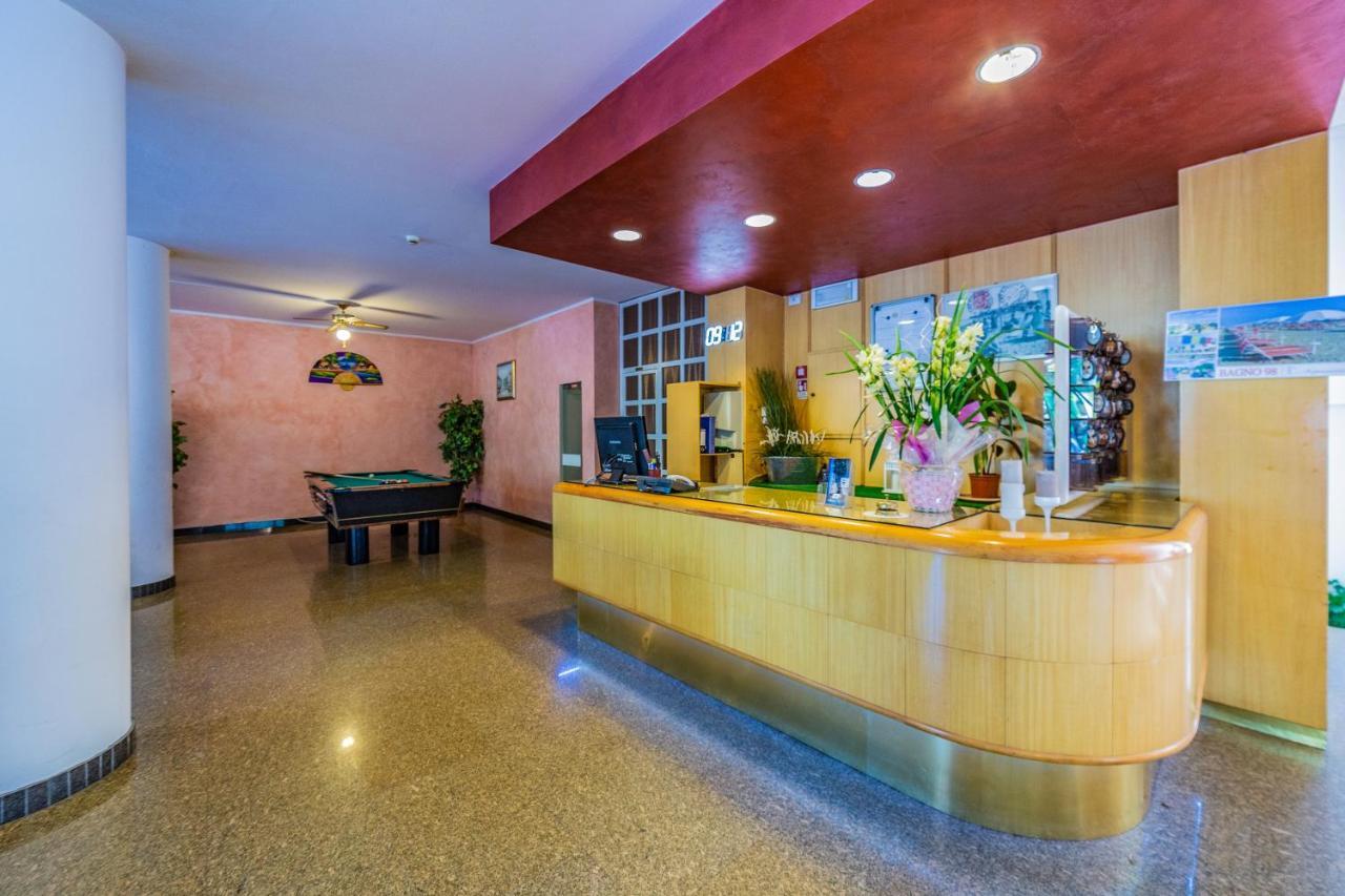 Hotel Beverly 리미니 외부 사진